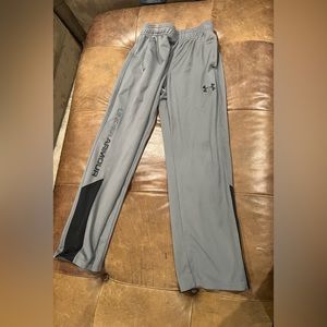 Youth boys Under Armour med, straight leg.